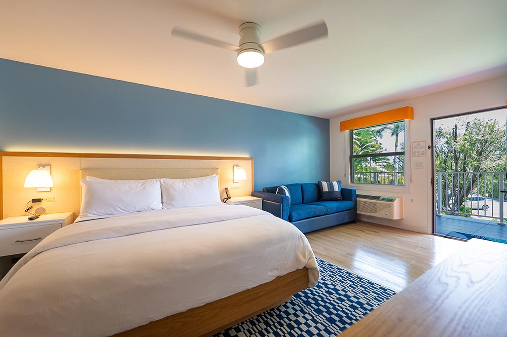 Sunshine Suites Family Premium Studio Suite Window View