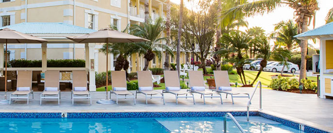 Sunshine Suites Resort Pool